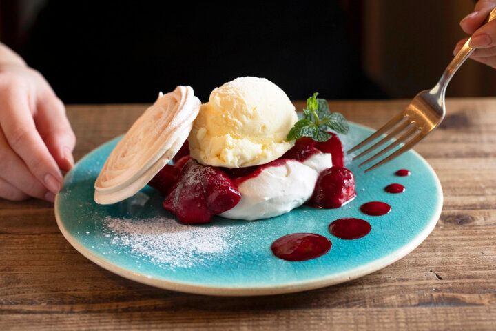 フランスの片田舎のようなカフェで愛されスイーツ＆ランチ／錦糸町「TET 」