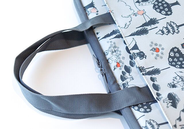 リンネル4月号付録 創刊号 ムーミン PCやタブレットも入るマルチバッグ 持ち手