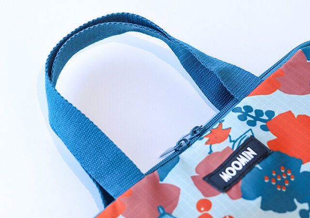 リンネル4月号付録 ムーミン 衣類をスリムに収納！リトルミイのファスナー圧縮ポーチ 持ち手