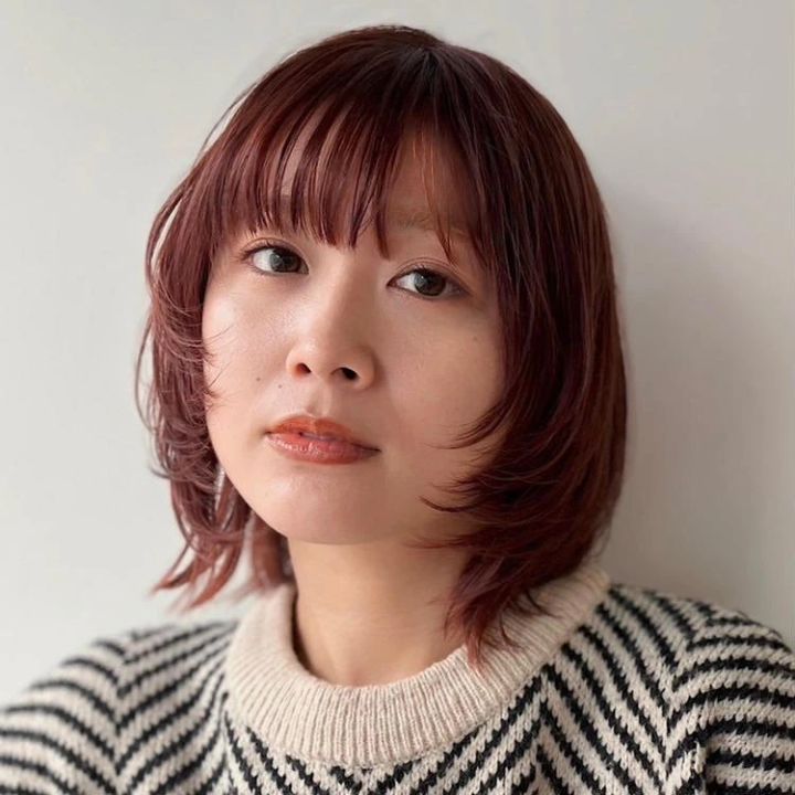 ウルフ ボブ ヘア 髪型 ヘアスタイル 大人 前髪あり 30代 40代