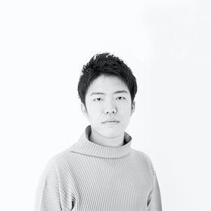 日用品図鑑：建築家・日髙海渡の愛用する〈ISSEY MIYAKE MEN〉の西陣織のコートetc.