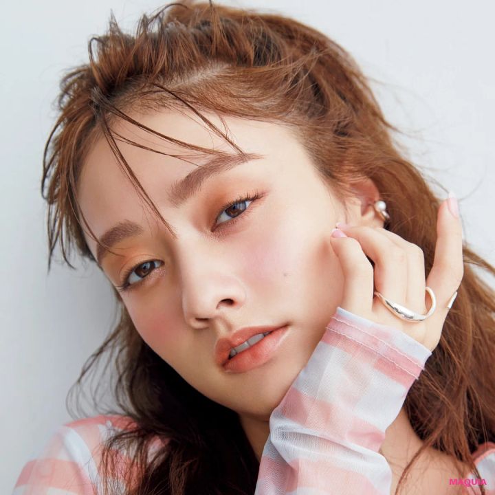 林由香里 プチプラ コスメ 春メイク