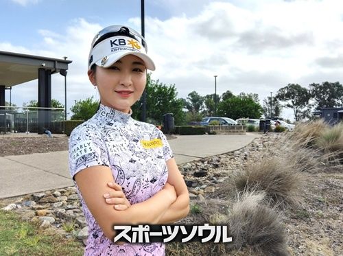 イ・イェウォン