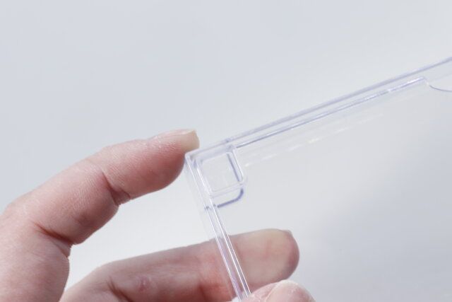 スタッキングができる凹凸が付いた100均ケース