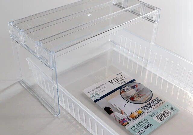 セリアのキレイラックは冷蔵庫内の整頓と収納力向上に役立つアイテム