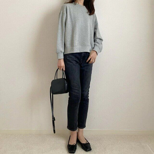 大人のレディーススウェットOKコーデ