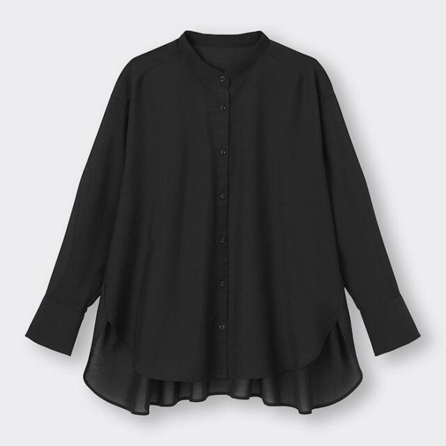 GUの黒トップス