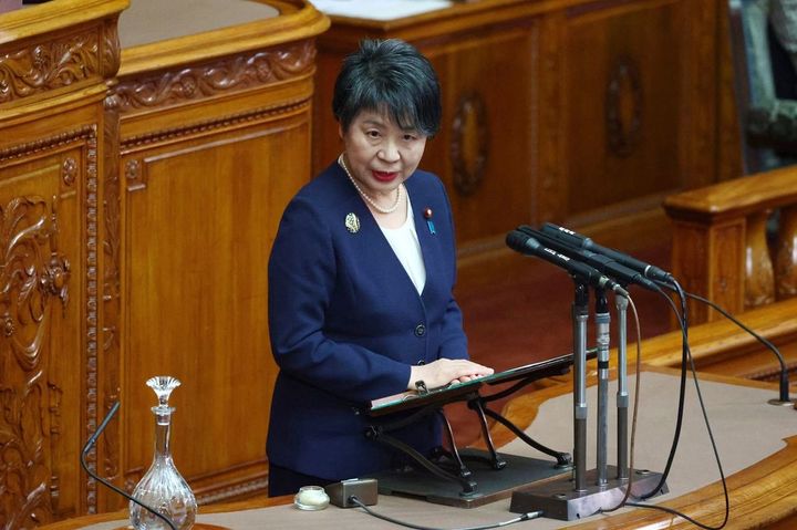 参院本会議で答弁する上川陽子外務大臣。2024年2月2日午後、国会内