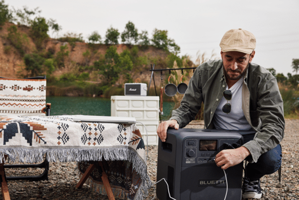 【世界初】最新型のバッテリーを搭載したポータブル冷蔵庫が便利すぎる！