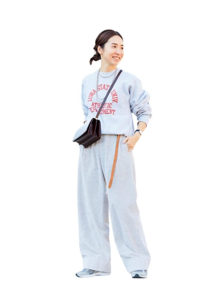 40代おしゃれスナップ 古着のスエットにエブールのパンツ 佐藤恵理さん