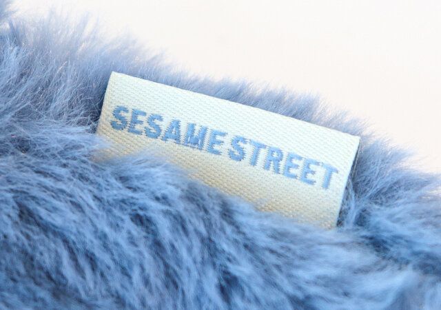 SPRiNG4月号の付録はロゴタグ付き