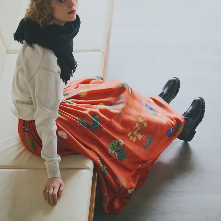 レトロニュアンスのプリントスカートはスウェットと相性抜群！【マイスタンダードブック】