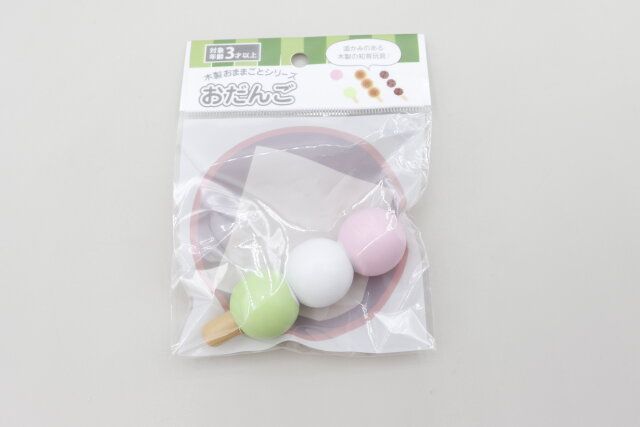 セリアの木製おままごと お団子のパッケージ