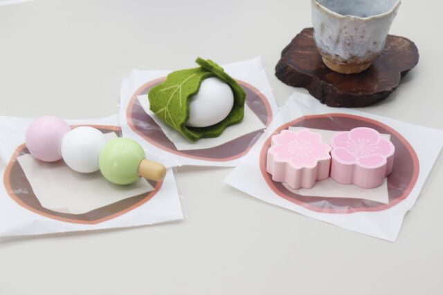 セリアの木製おままごとのパッケージを使ってディスプレイ