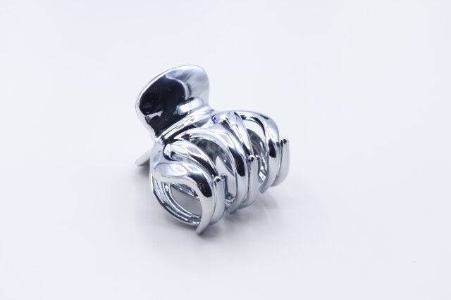 バンスクリップ（メタリック、シェル）の全体像