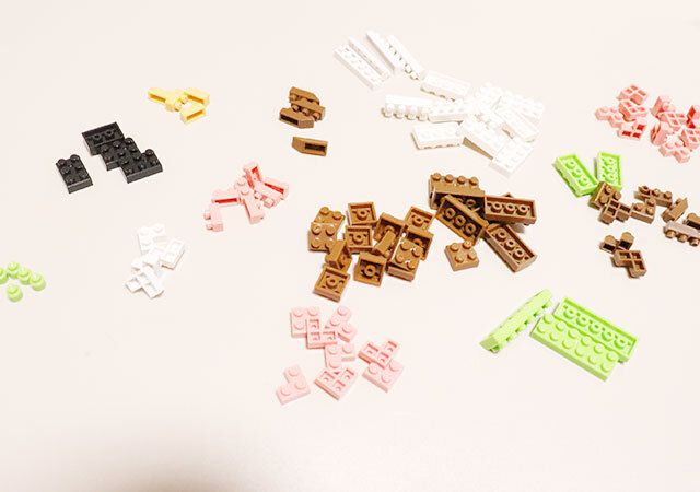 ダイソーのプチブロック（桜）のパーツ