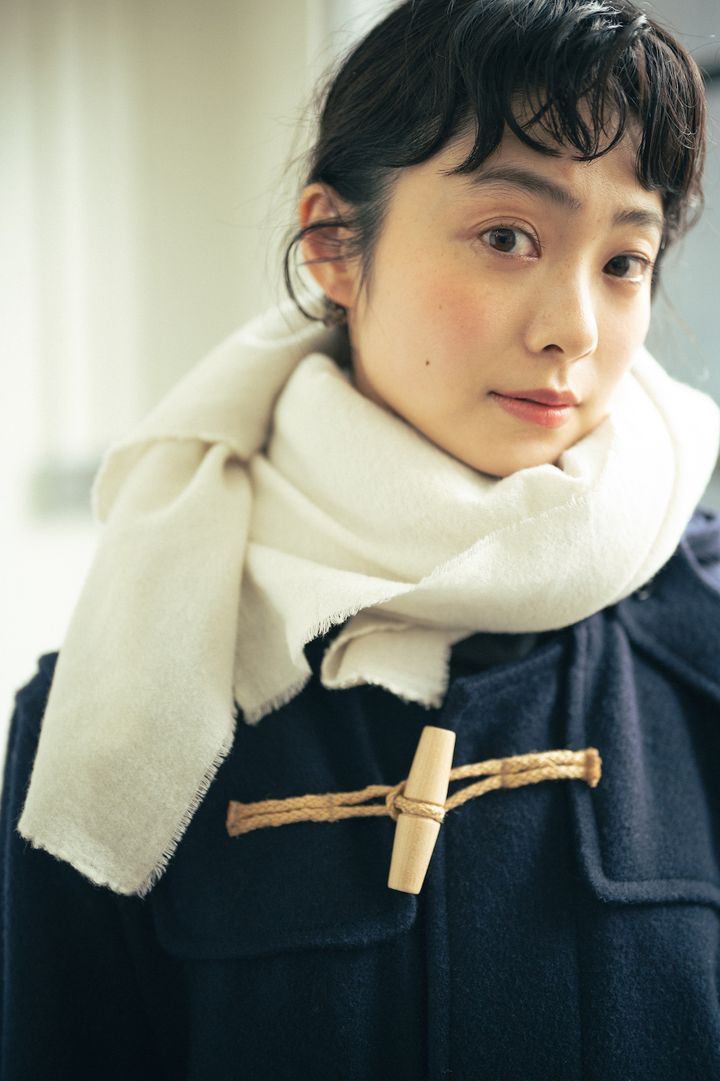 ワイドな白デニムで抜け感上手に！大人の冬スタイル2選【FUDGE FRIEND おしゃれさんの毎日コーディネート】