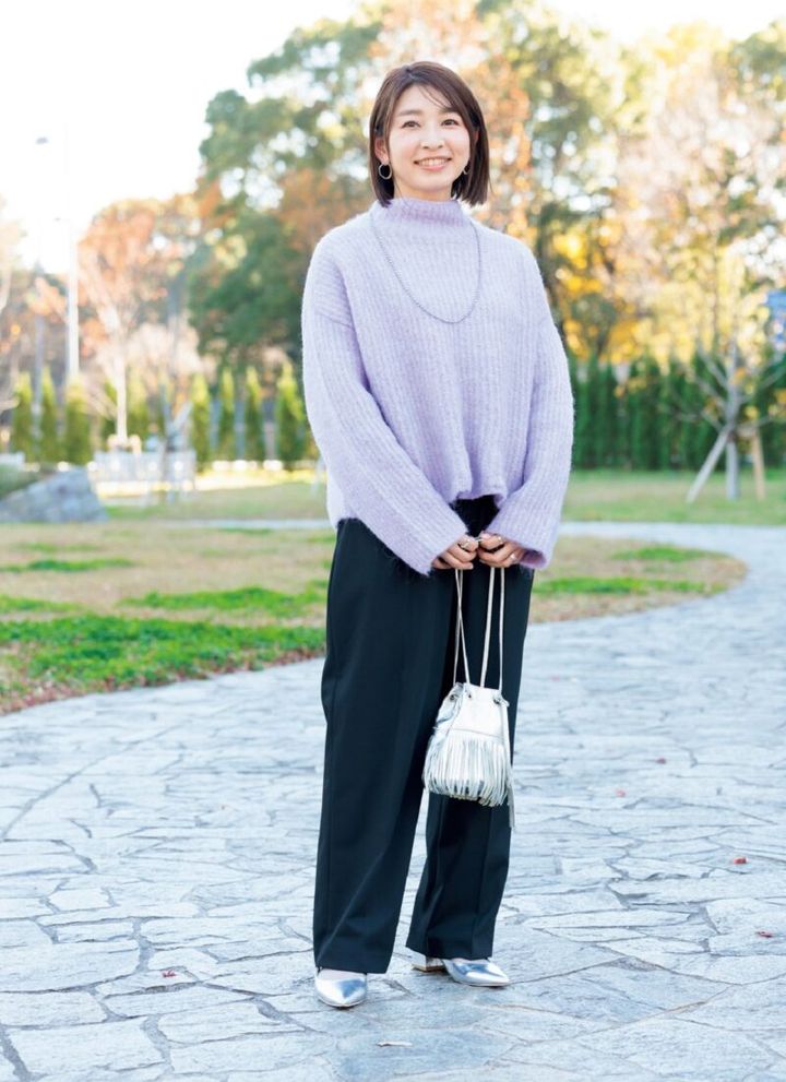 きれい色ニットのスナップ GLOW読者チーム かがやき隊の佐々木美穂さん