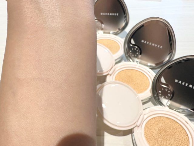 ウォーターベルベットカバークッションの写真