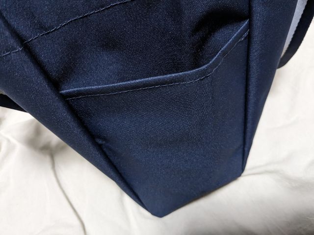 ペットボトルも入るマチ