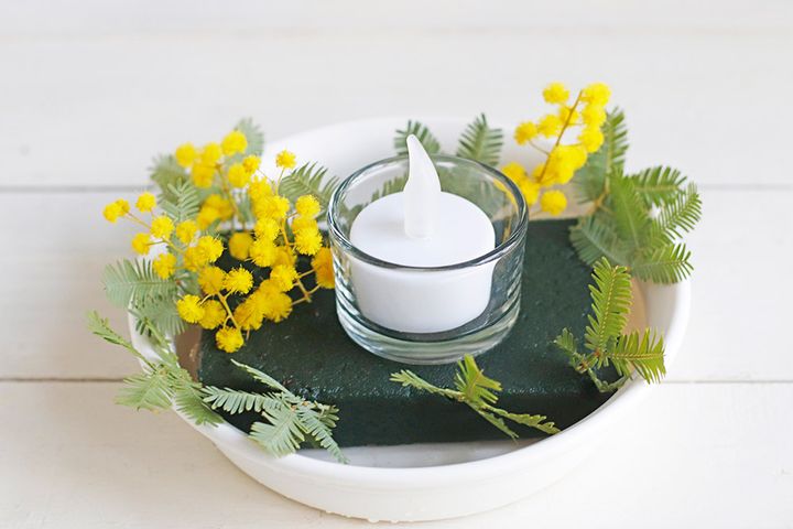 ミモザのキャンドルアレンジ