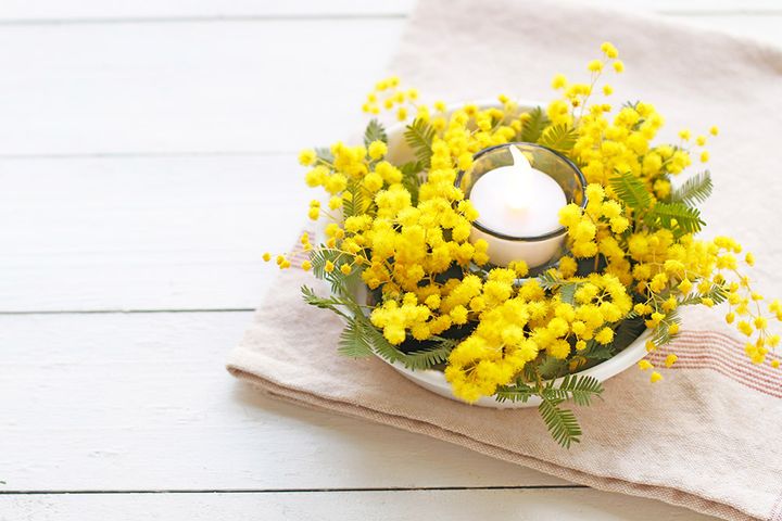 ミモザのキャンドルアレンジ