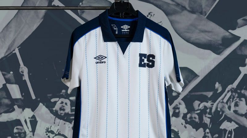 【希少・美品】 UMBRO アンブロ エルサルバドル代表 ユニフォーム 希少・美品】 UMBRO アンブロ エルサルバドル代表 ユニフォーム 【公式