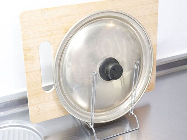 まな板＆なべぶたスタンドの使用例