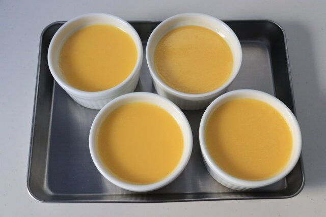 クレームブリュレ レシピ 焼成したクレームブリュレ生地を冷ます