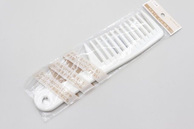 セリアのウェーブコーム 大のパッケージ