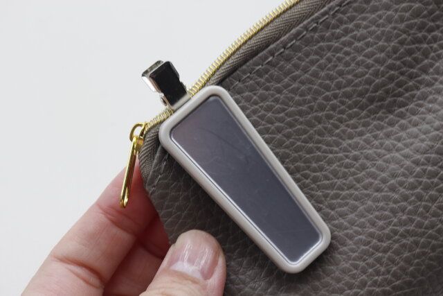 キャンドゥの前髪クリップ（ミラー付き）