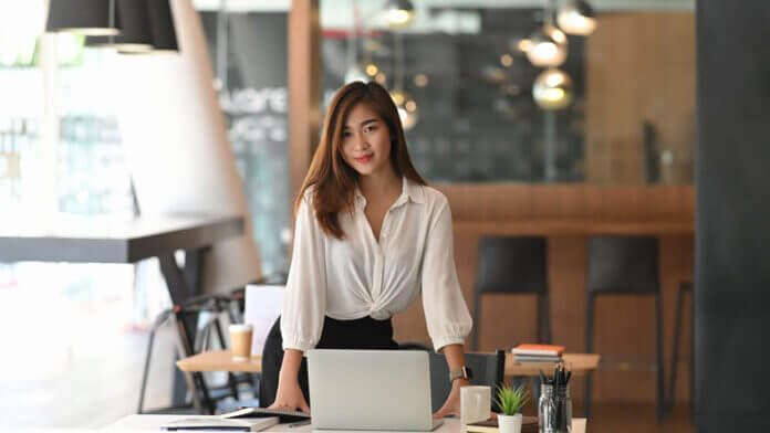 職場や恋人から信頼される女性の特徴7つ | TRILL【トリル】