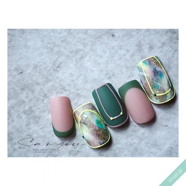 ねいる屋〜SANZOU〜が投稿したネイルデザイン [photoid:I0109758] via Itnail Design (728670)