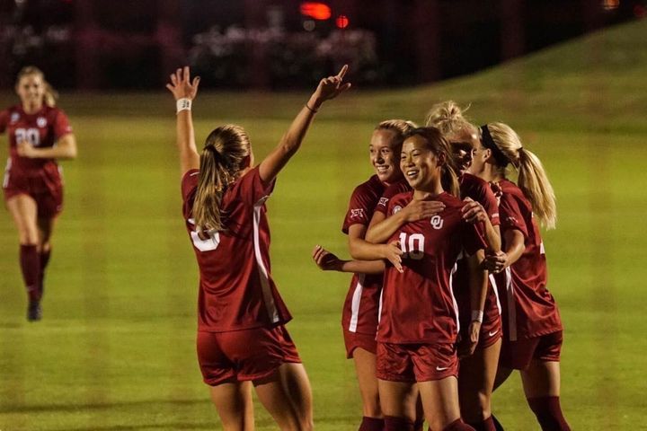 【インタビュー】女子サッカーでも奨学金！世界最高峰NWSLに挑むMF黒崎優香に聞いた「アメリカの大学へ進学するメリット」