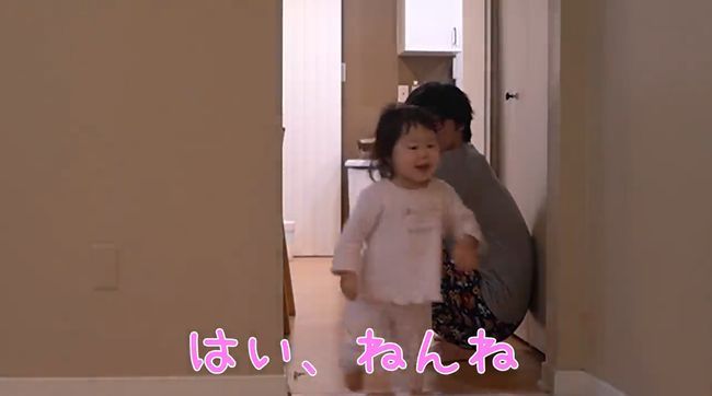 寝てほしい父vs寝たくない2才児