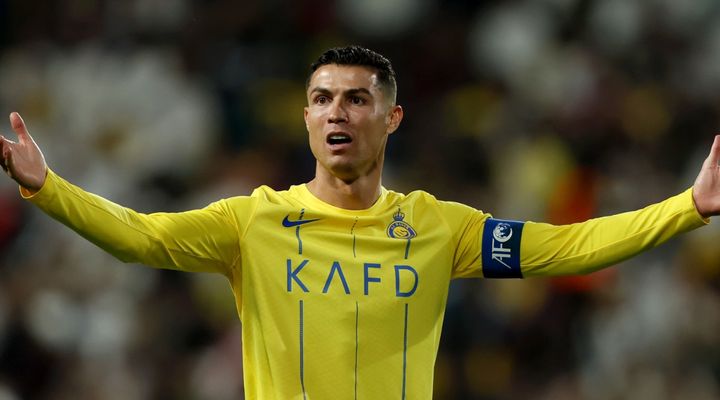 39歳ロナウド、卑猥ポーズで出場停止と罰金処分か やった理由は「メッシ」コール