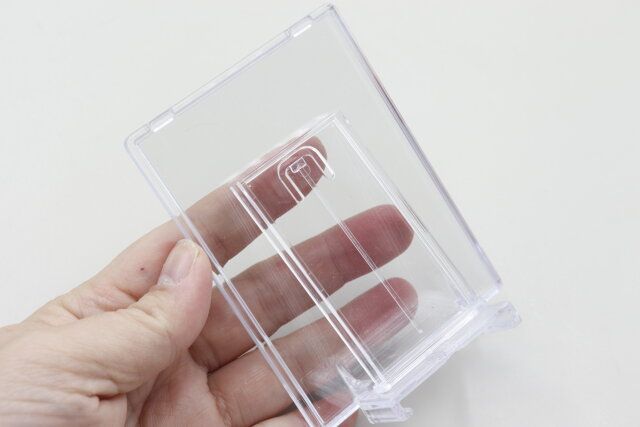 推し活 カードが飾れるスマホスタンドの全体像