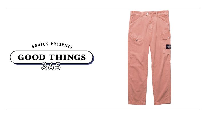 〈ストーンアイランド〉のカーゴパンツ