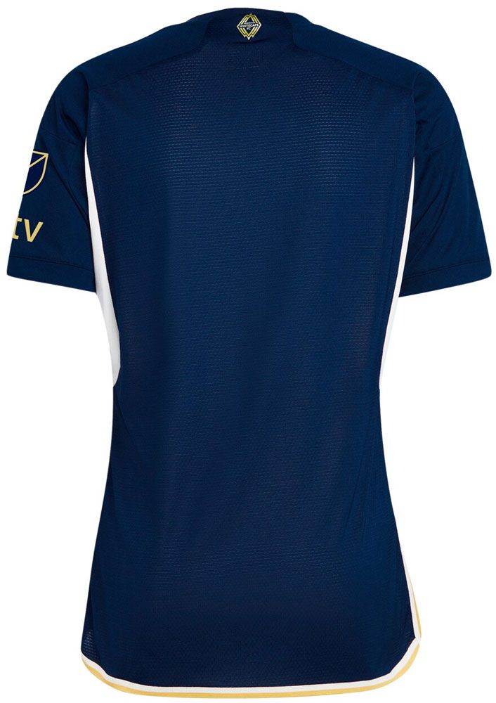 高丘陽平が所属のMLSバンクーバー、2024新ユニフォームを発表！「黄金エンブレム」の50周年記念モデル