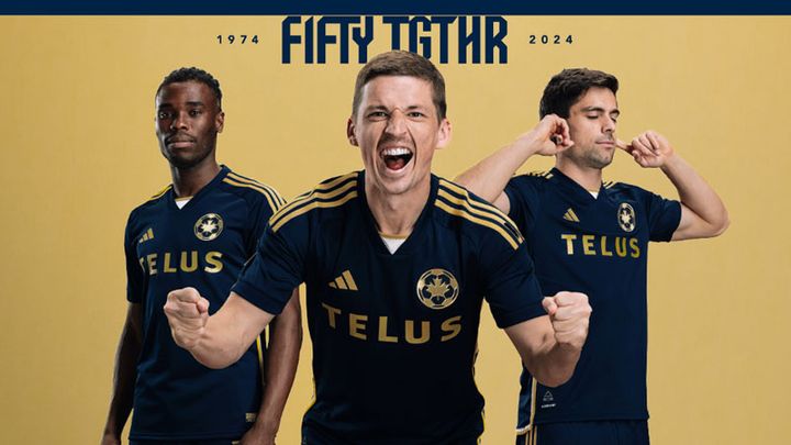 高丘陽平が所属のMLSバンクーバー、2024新ユニフォームを発表！「黄金エンブレム」の50周年記念モデル