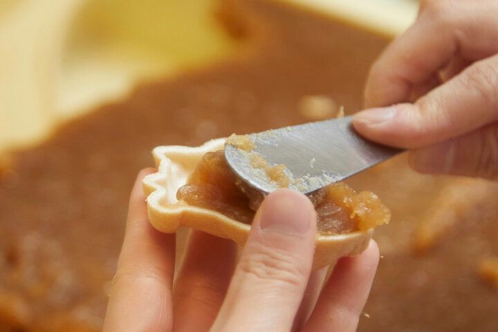 錦糸町の老舗和菓子屋「白樺 テルミナ店」で猫パフェ＆焼き団子を食べ比べ