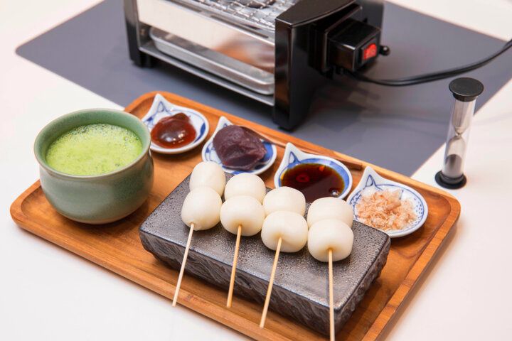 錦糸町の老舗和菓子屋「白樺 テルミナ店」で猫パフェ＆焼き団子を食べ比べ