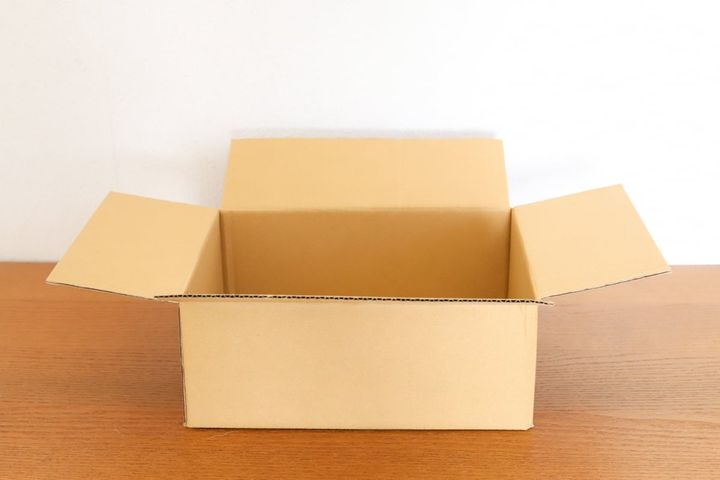 重い段ボールを楽に持ち運ぶ方法は？