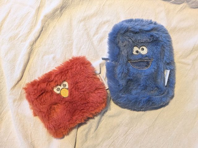 セサミストリート エルモ＆クッキーモンスターのふわふわポーチセット