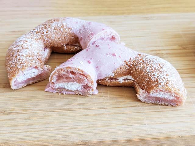 桜もちっとドーナツ 五分咲き断面