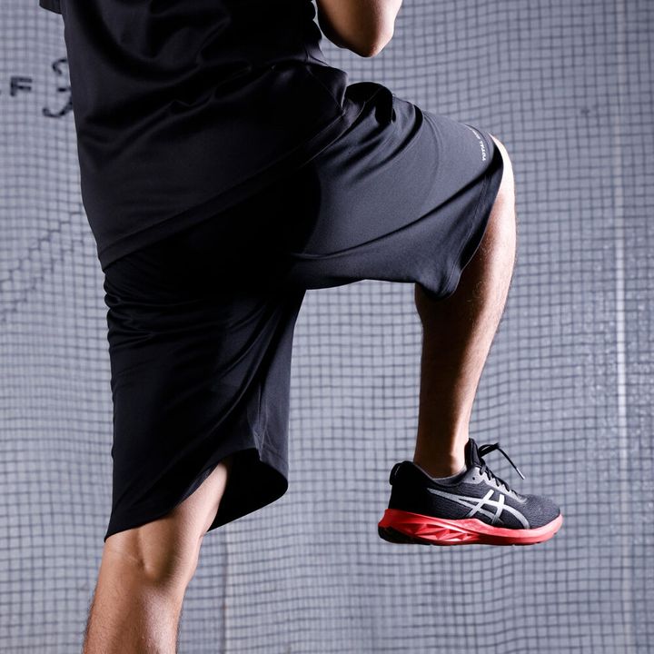 お尻の力なくしては飛ばせない！ 飛ばしに効く1日10分ストレッチ 