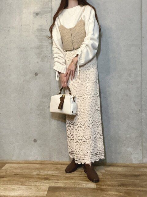 淡色のワントーンコーデ