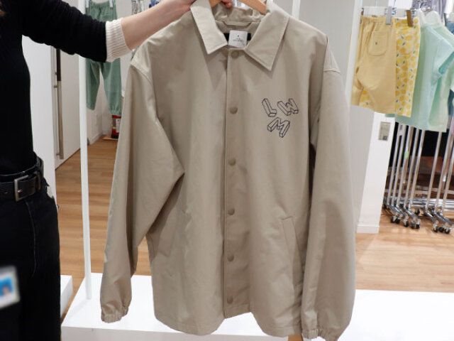 ユニクロのLifeWear magazine第10号発刊記念のオリジナルグッズトップス