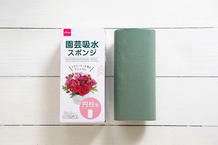 円柱形の吸水性スポンジ