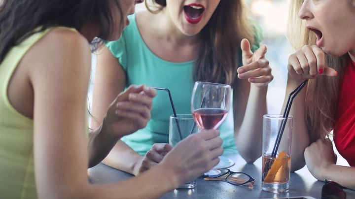 女性たちの会話